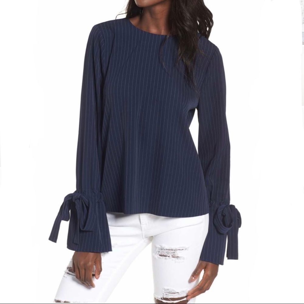 J.O.A Los Angeles • Pinstripe Bell Sleeves Tie Wrist Top in Navy Blue,‎ Size XS